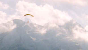 ski - langlauf - paragliding  - wandern - klettern - Velo